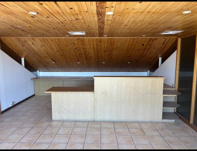 270M² OFFICE TO LET IN TYGER VALLEY